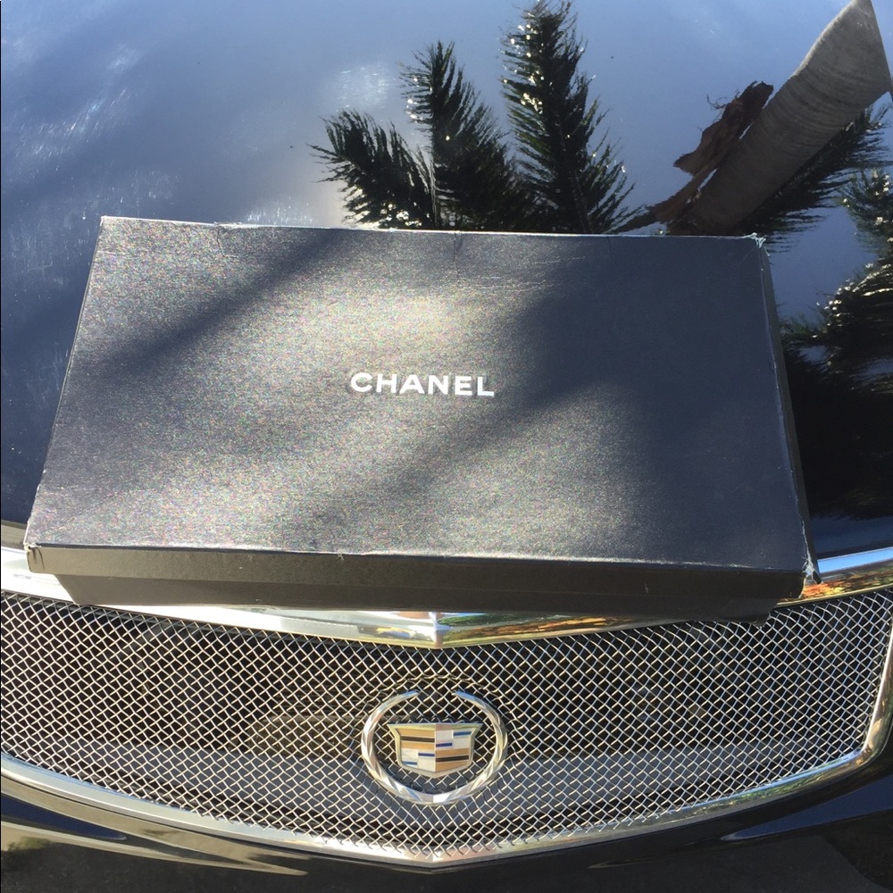 20%Off Vintage Chanel Leather High Boots w/Bows 2023 July 4th